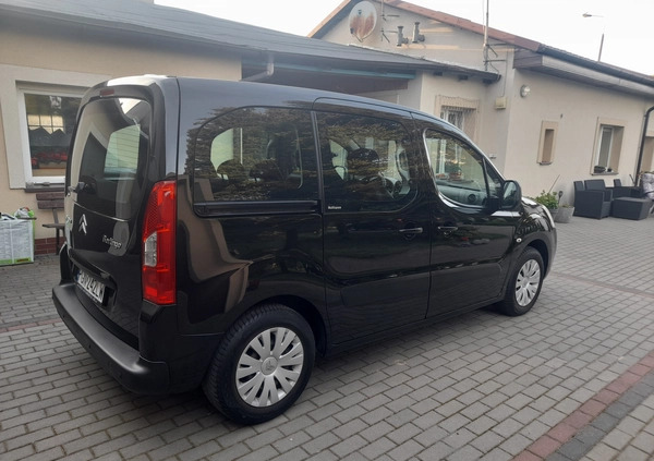 Citroen Berlingo cena 22900 przebieg: 213034, rok produkcji 2009 z Kłecko małe 466